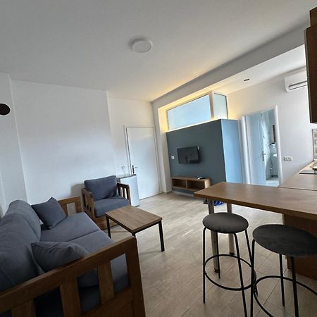 Vila Topciu Pogradec Bagian luar foto