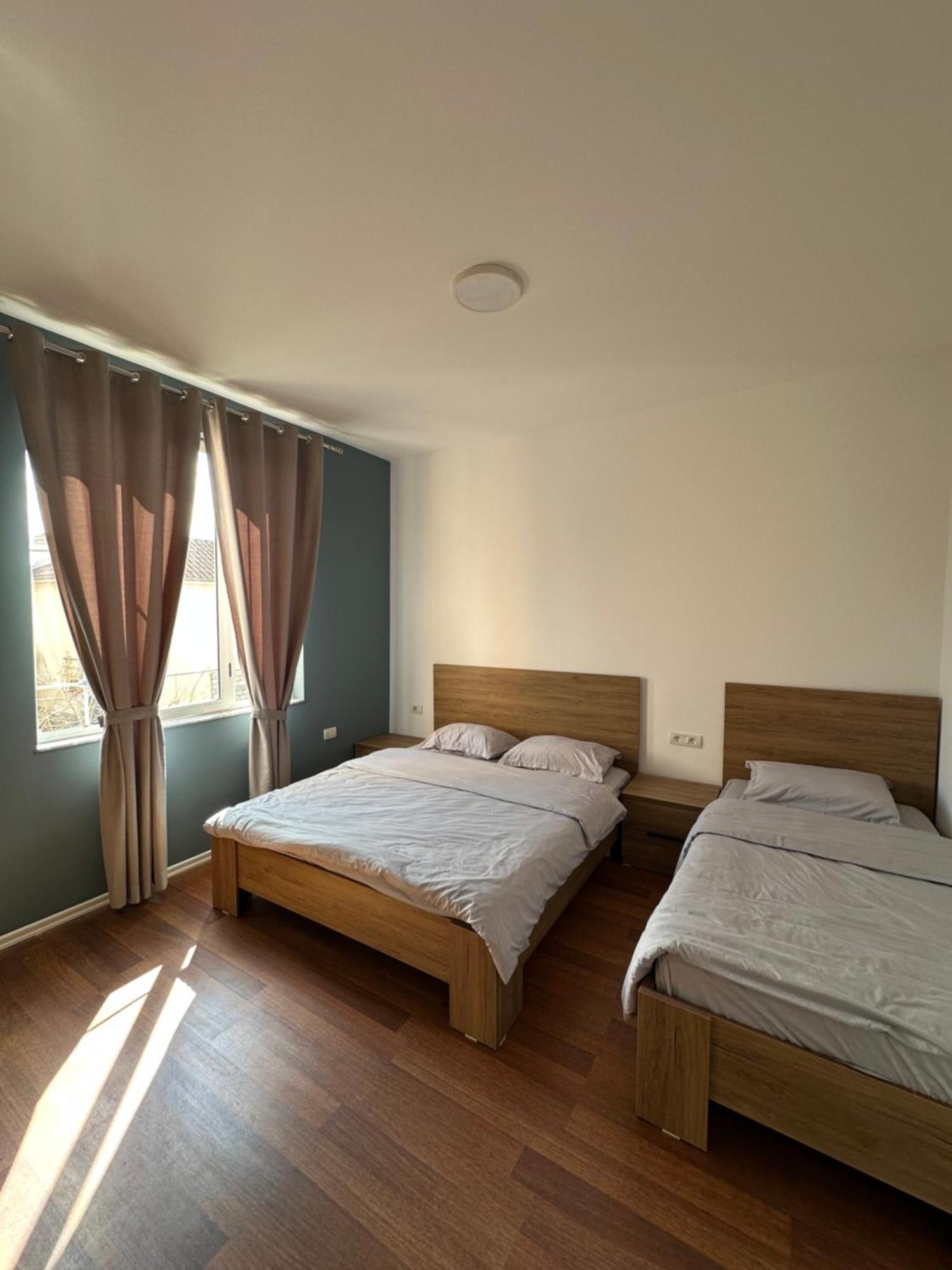 Vila Topciu Pogradec Bagian luar foto